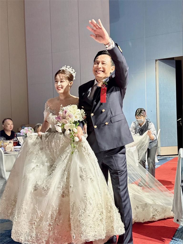 胡鴻達嫁女兒!《黃金歲月》大咖演員幾乎全到齊