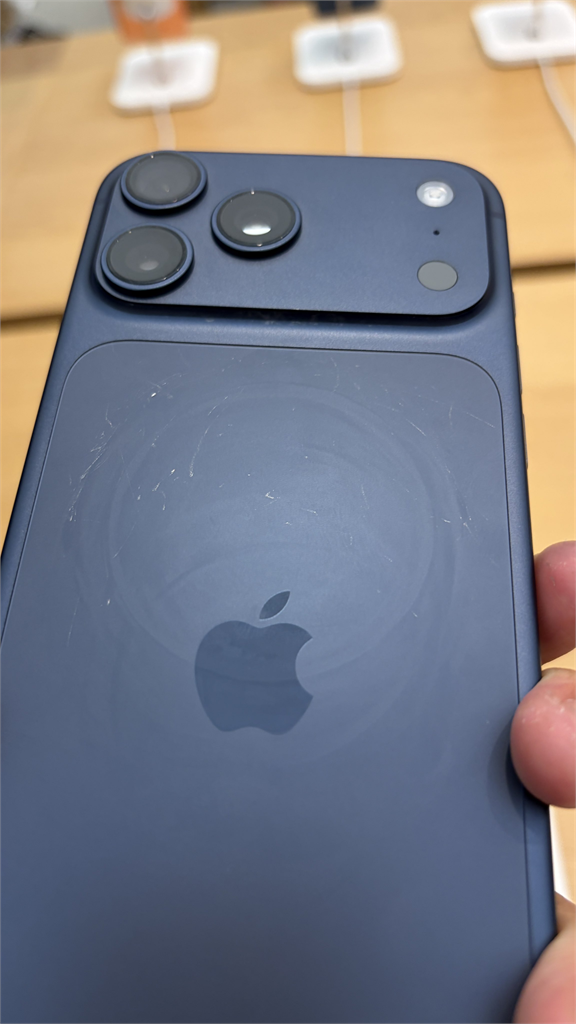 iPhone 17系列超容易刮傷、掉漆?蘋果「這樣回」加碼曝1小物輕鬆消除
