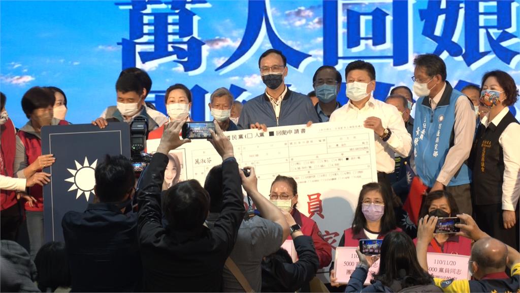 傅崐萁送上5千份入黨申請　朱立倫避談黨內雜音