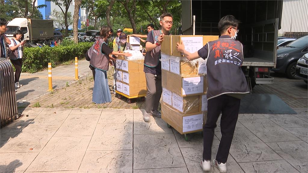 掃街遭市場阿北嗆聲…葉元之反酸「哎喲好怕喔」直播全錄!網傻眼:好白目
