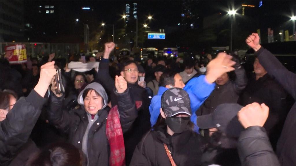 尹錫悅短命戒嚴惹民怨　南韓勞團示威罷工施壓
