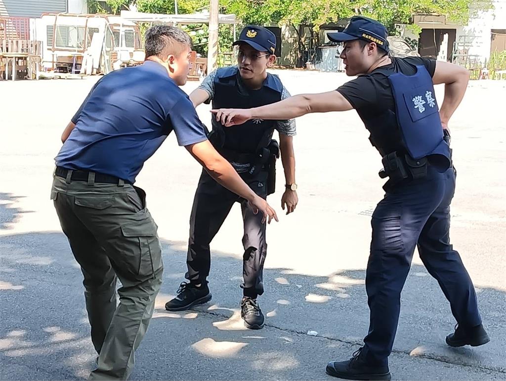新進員警上路前第一課 阿吉教官教「警言慎行」
