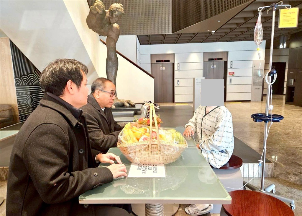 男子怕被戴綠帽趁妻熟睡「拿煮沸熱水倒臉」!老婆毀容PO網求救驚人傷勢曝