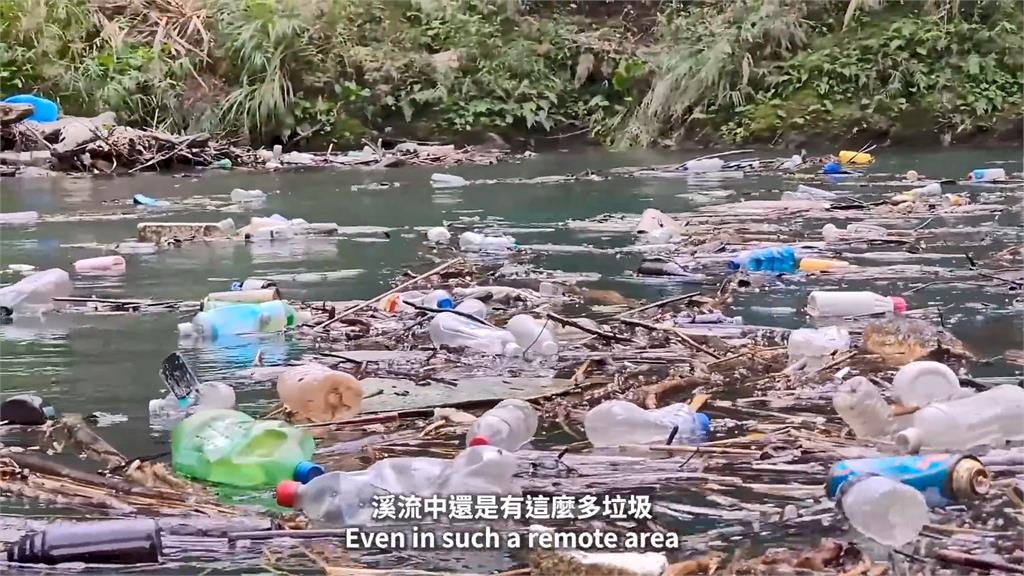 背包艇暢遊台灣溪流　他驚見大甲溪下游垃圾漩渦批：很失望