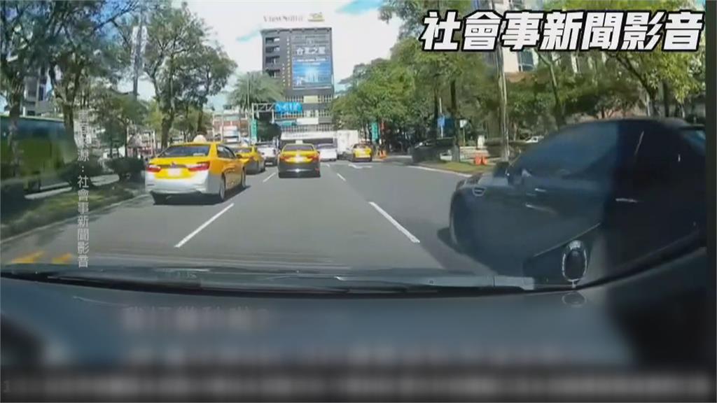 駕駛企圖「插隊」失敗 兩度行車糾紛爆口角