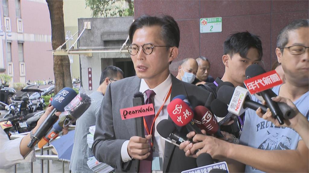 快新聞/李文娟開庭飆淚!指控檢方「罵我罵得很大聲」 黃國昌:很有感觸