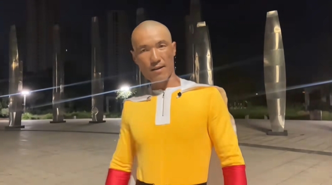 中國網紅展開1000天「魔鬼訓練」！剃光頭竟變「真人版一拳超人」原著佩服了