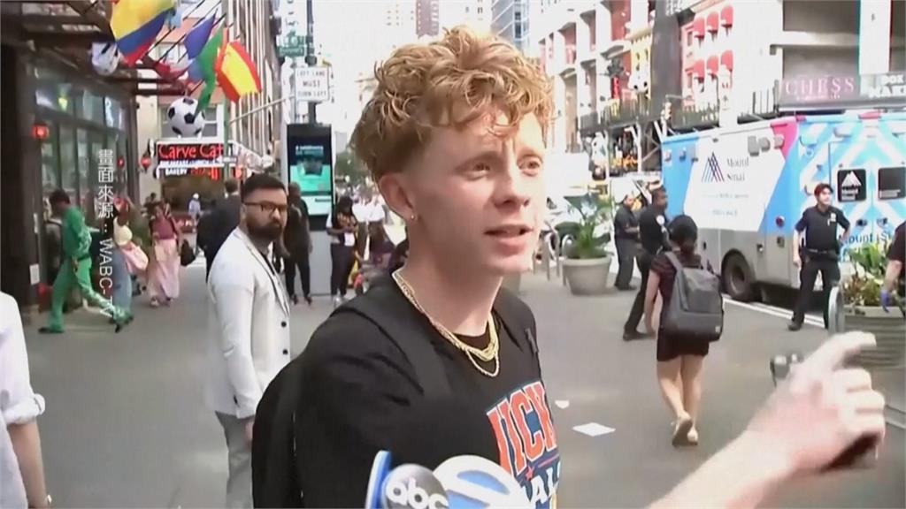 美時代廣場傳槍響幸無人中彈 17歲少年嫌犯落網、1人在逃