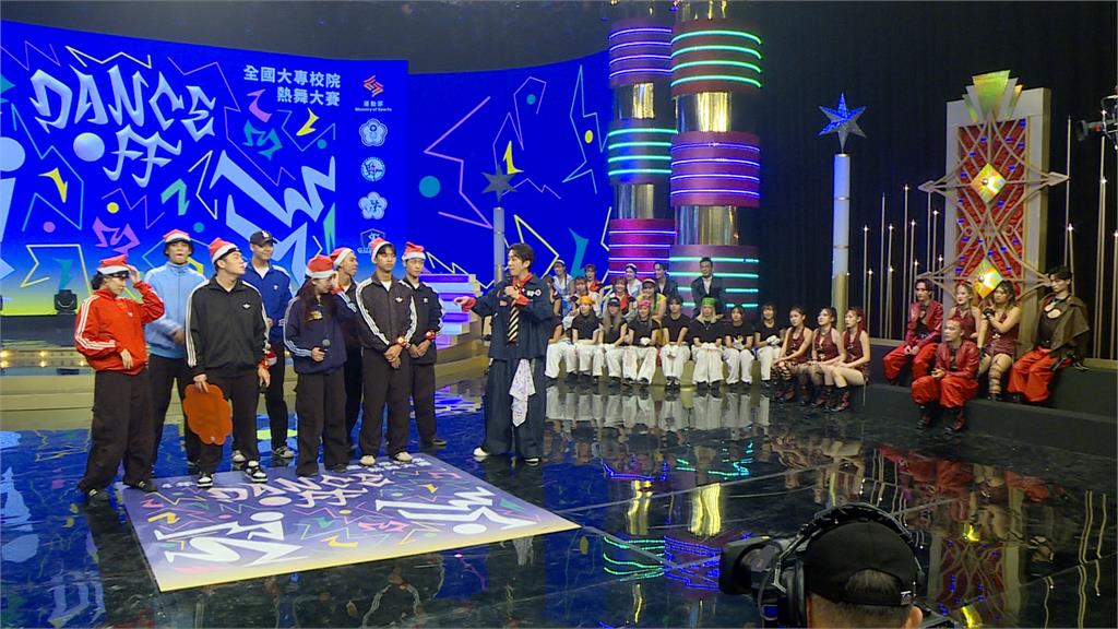 「全國大專校院熱舞大賽」決賽 陳漢典率選手秀舞技
