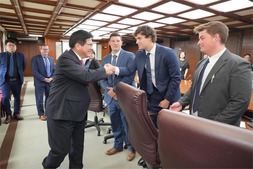快新聞/林佳龍接見愛達荷州學生訪團 解釋中國「錯誤詮釋」2758決議