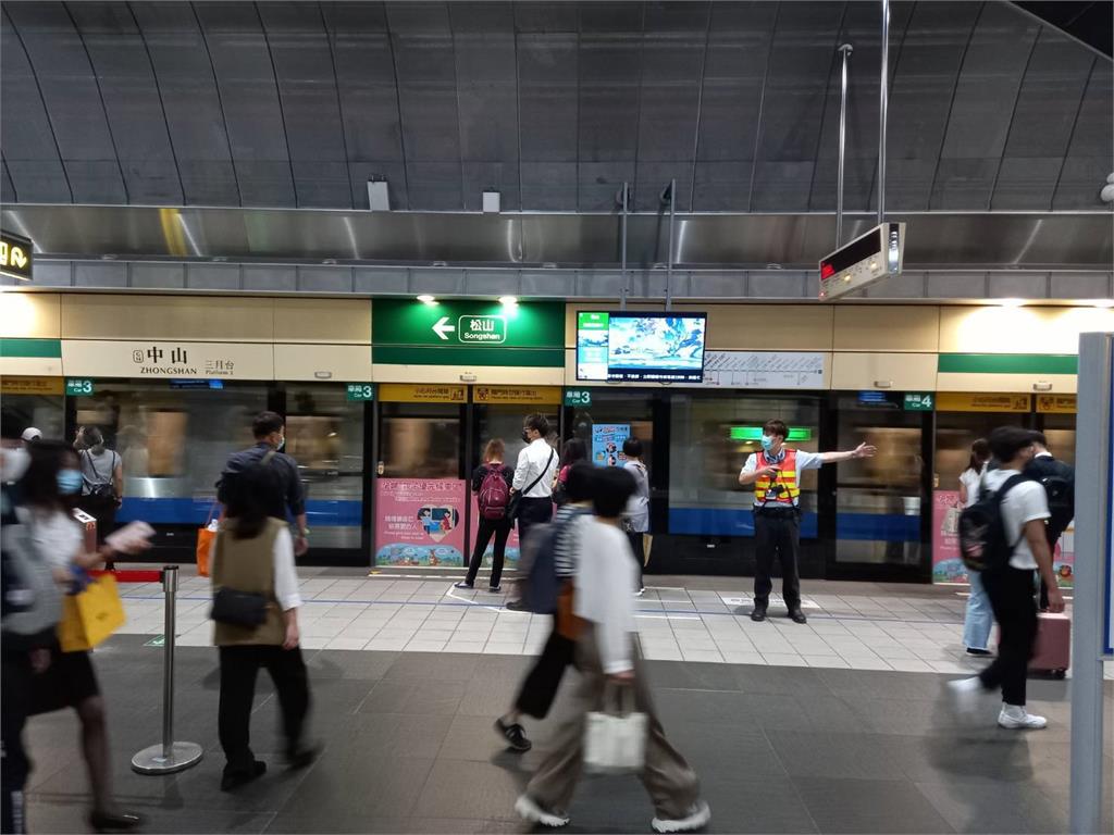 快新聞／北捷因應巴威來襲　7/11班次間距最高12分鐘