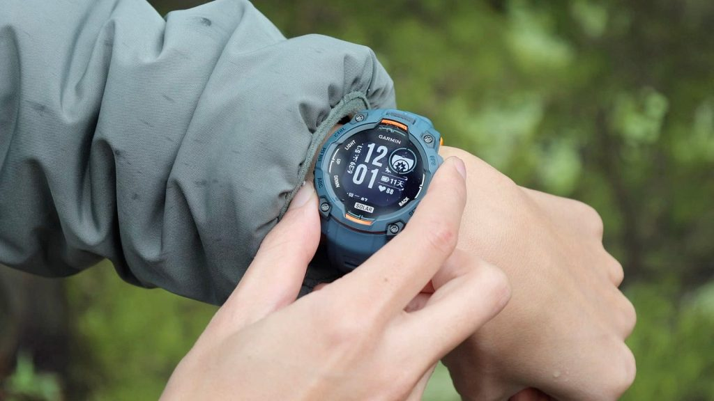 受到大老闆們的愛「戴」?Garmin Instinct 3 體驗分享