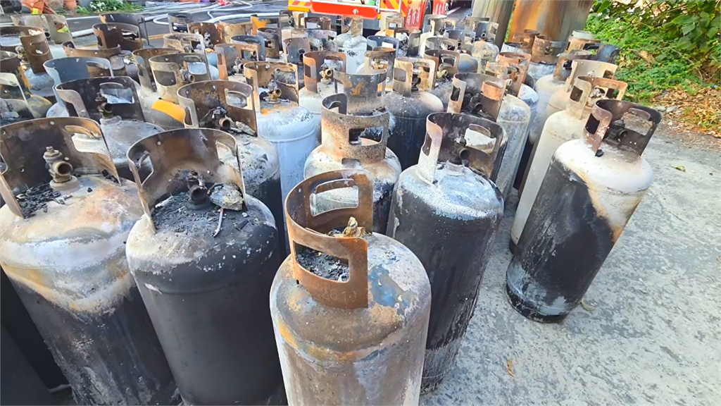 最新／驚險！彰化竹塘瓦斯行起火　烈火沖天駭人畫面曝