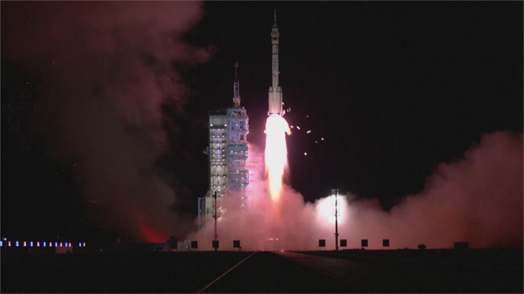 中國神舟13號載3人升空　進駐太空站展開半年任務