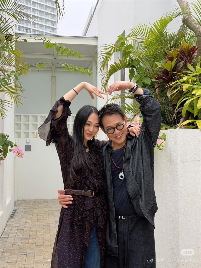 李連杰才傳「換心回春」！又爆與「正妹助理親密合照」女方身分曝：太漂亮了