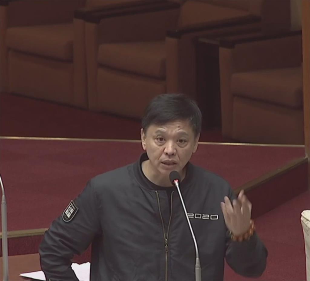 快新聞／北市普發2萬有譜了？綠議員「幫市長實現」　議會已排入一讀成案