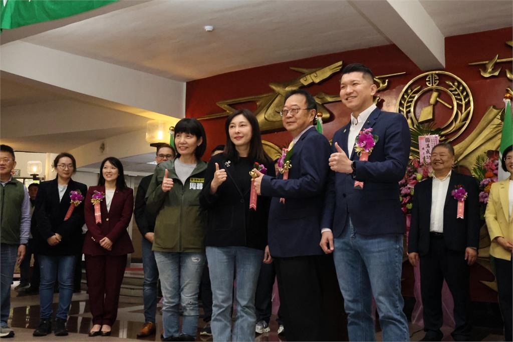 快新聞／綠新北議會黨團四長交接　蘇巧慧盼專業監督：一起朝更好目標邁進