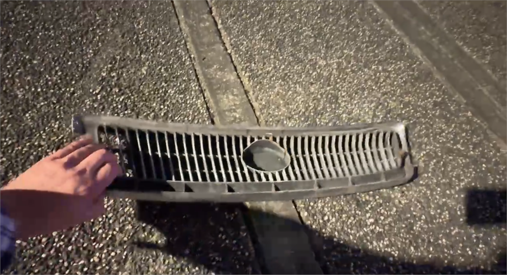 快新聞/深夜散步遭蓄意開車衝撞!女重傷昏迷送醫 基隆警方全力緝凶中