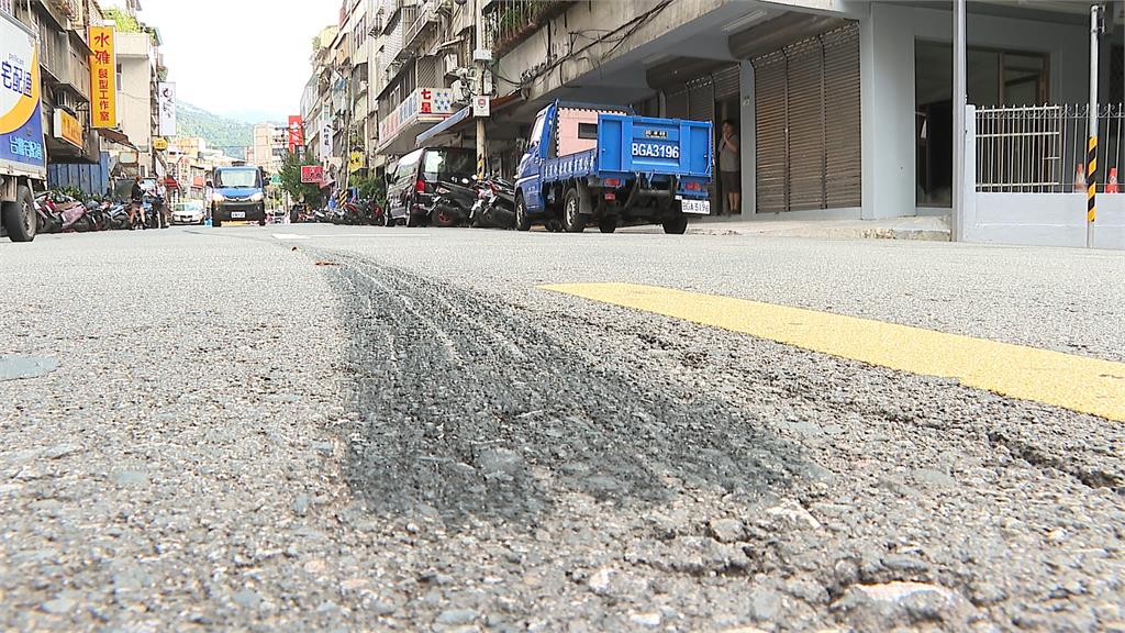 毒駕?無照駕駛連撞1車16機車 失控衝進超商!車內搜出「這毒品」