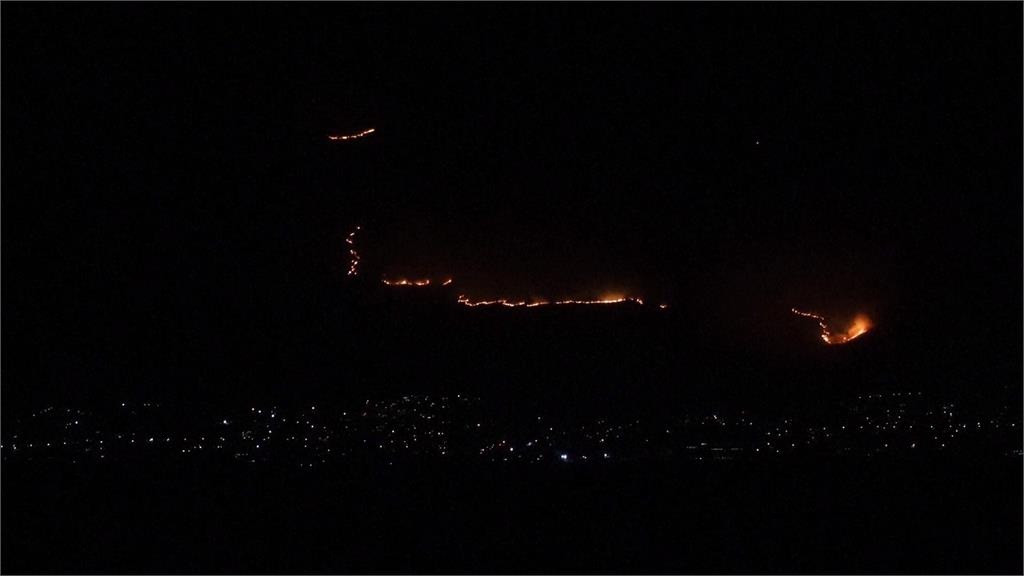 南非森林大火連燒三天! 最大海軍基地恐遭波及