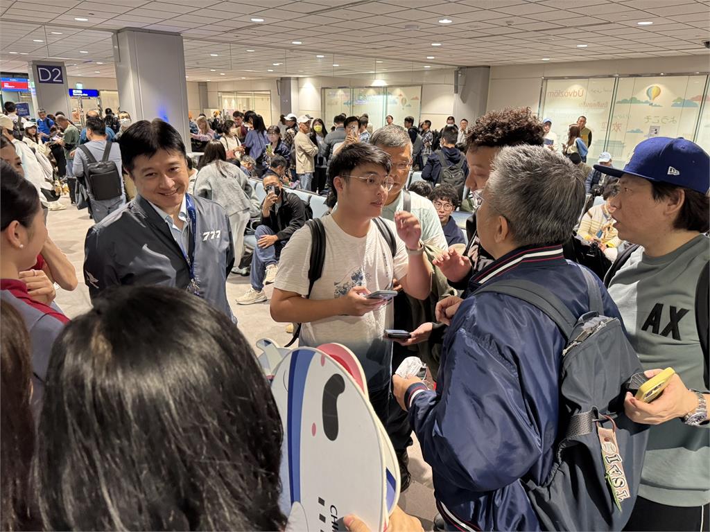 12強賽/「蔡總機」連門票都要幫忙!球迷買不到票 中職會長蔡其昌