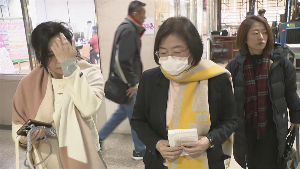 快新聞／涉罷綠偽造連署！黃呂錦茹再赴北院開庭　