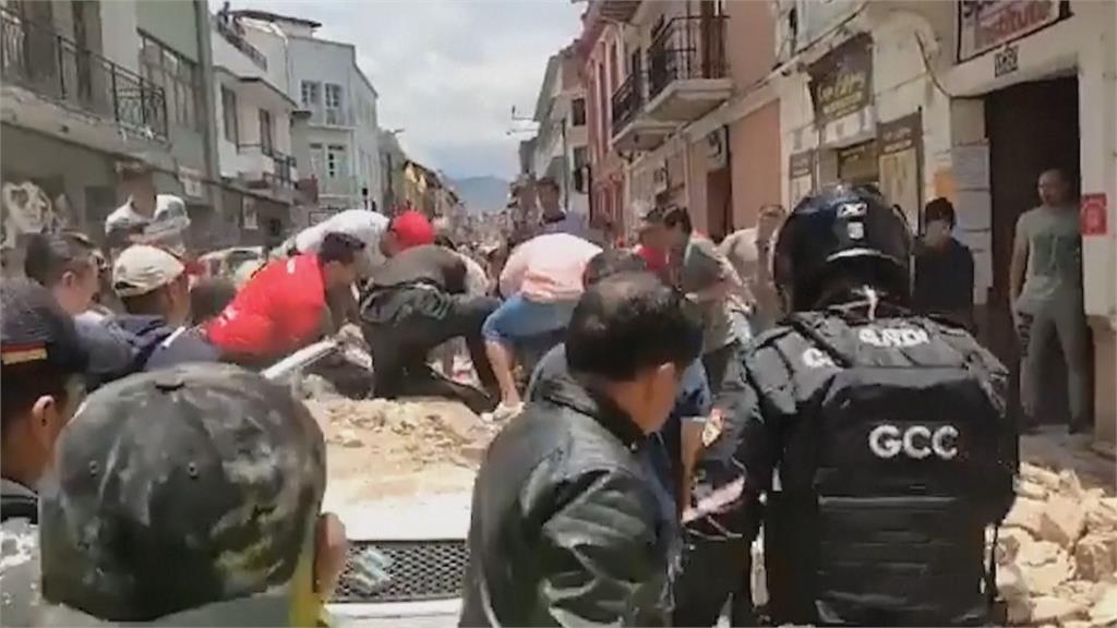 厄瓜多6.8強震16死400多傷　播報新聞遇強震　女主播驚聲尖叫