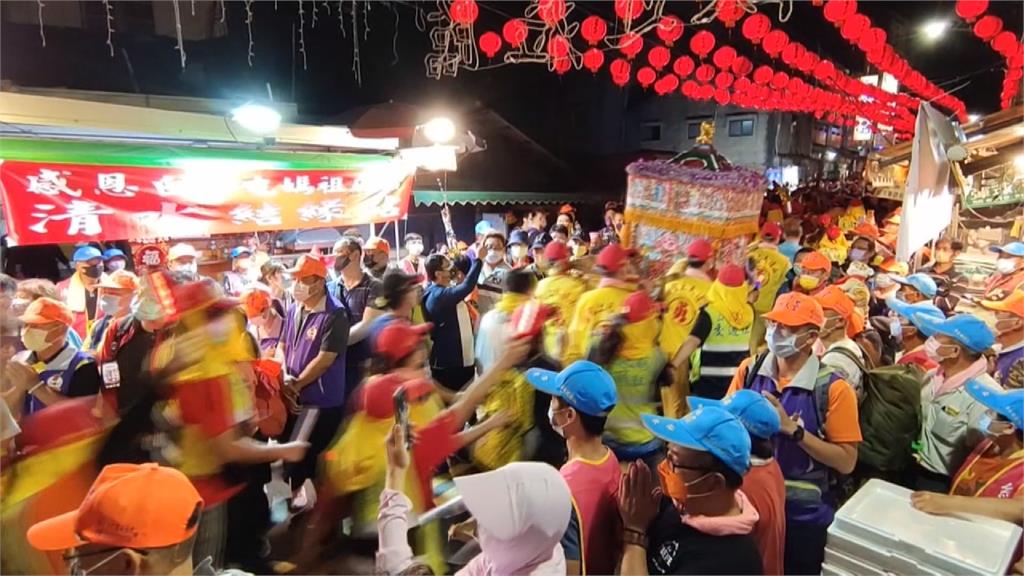 白沙屯媽祖北港進香凌晨起駕　9萬信徒隨行