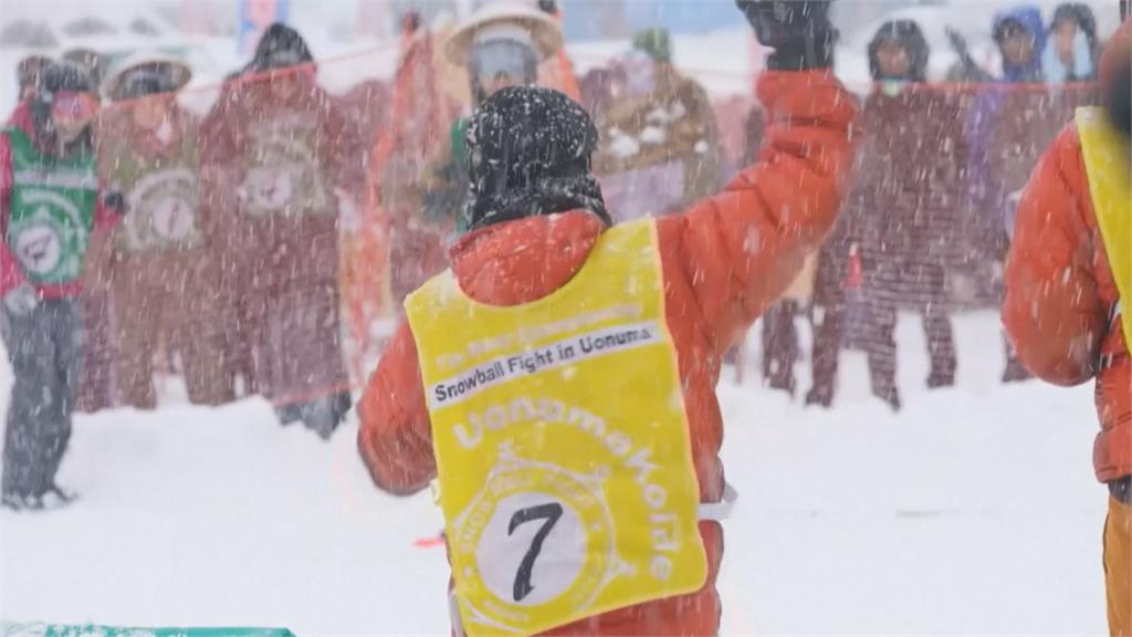日本國際雪仗大賽！ 120隊伍在冰天雪地中激烈對決