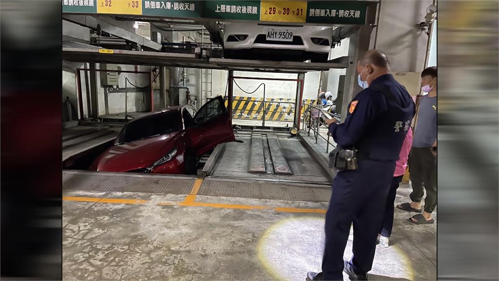 女停車機械車位突啟動 險成肉餅!肇事男竟稱沒錢賠
