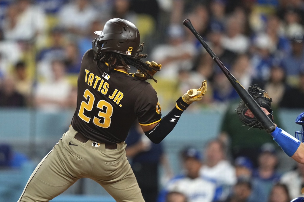 MLB(影)/大谷又被教士隊砸觸身球全場憤怒 他這一動作主播讚不愧是傳奇