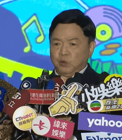 77歲葉啟田消失4年現身熱唱！他駁失智手抖曝「真實狀態」：在練習別的事