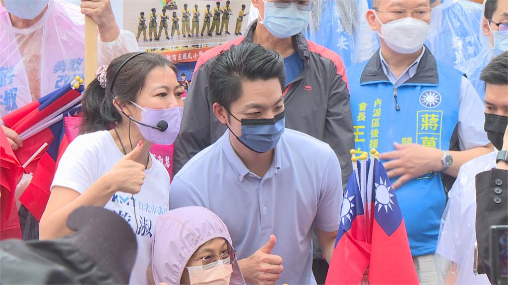 提深蹲20下換免費搭公車挨轟　卻不身體力行　蔣萬安挨轟