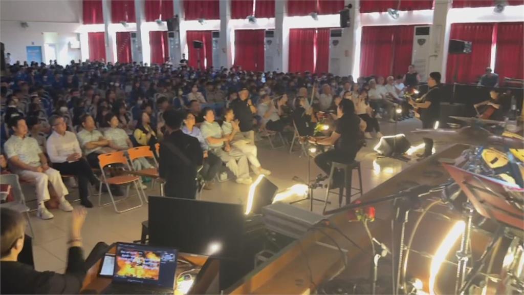 急診醫組搖滾樂團公益演出達500場　元旦前進總統府