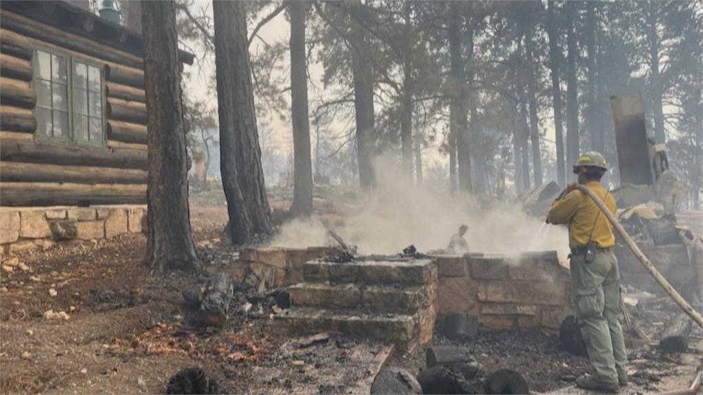 雷擊!美國大峽谷北緣爆野火 火勢擴大燒毀80棟建築