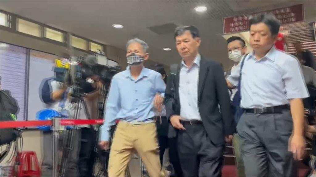 突接到妻子輕生噩耗　彭振聲庭內崩潰痛哭請假南下