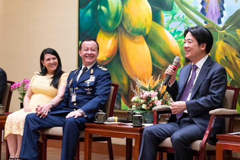 快新聞/接見國防大學「遠朋班」學員 賴清德盼促進彼此國家的進步發展