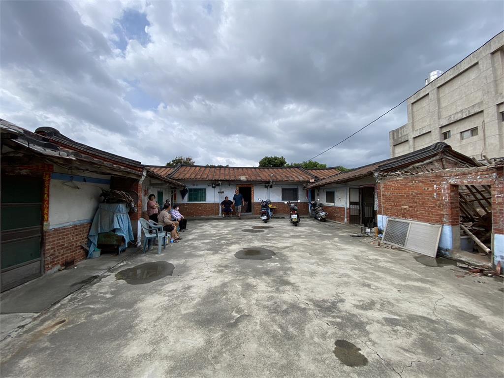快新聞/地牛翻身!屏東規模5.3地震 台南麻豆三合院屋頂倒塌