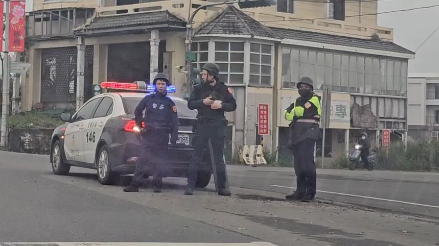 宜蘭監獄前傳槍響! 男子遭挾持跳車脫逃嫌犯逃逸中