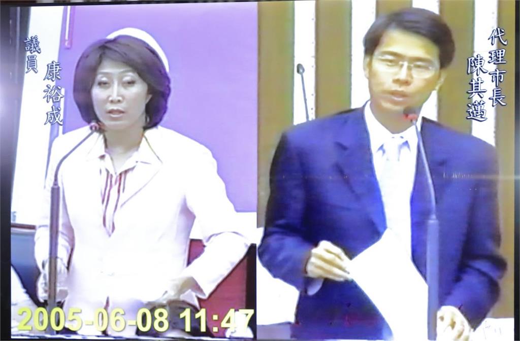 陳其邁遭挖「20年前暴瘦」質詢照!昔日「雙頰凹陷」判若兩人…網愣:哇