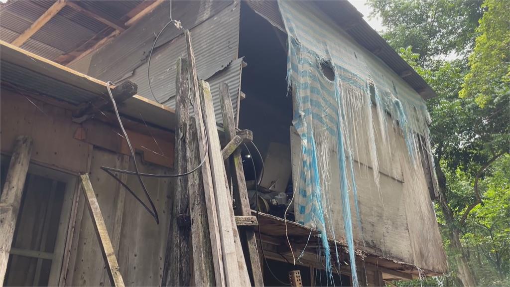 一家三口住板模木屋　女屋主糖尿病截肢又失明