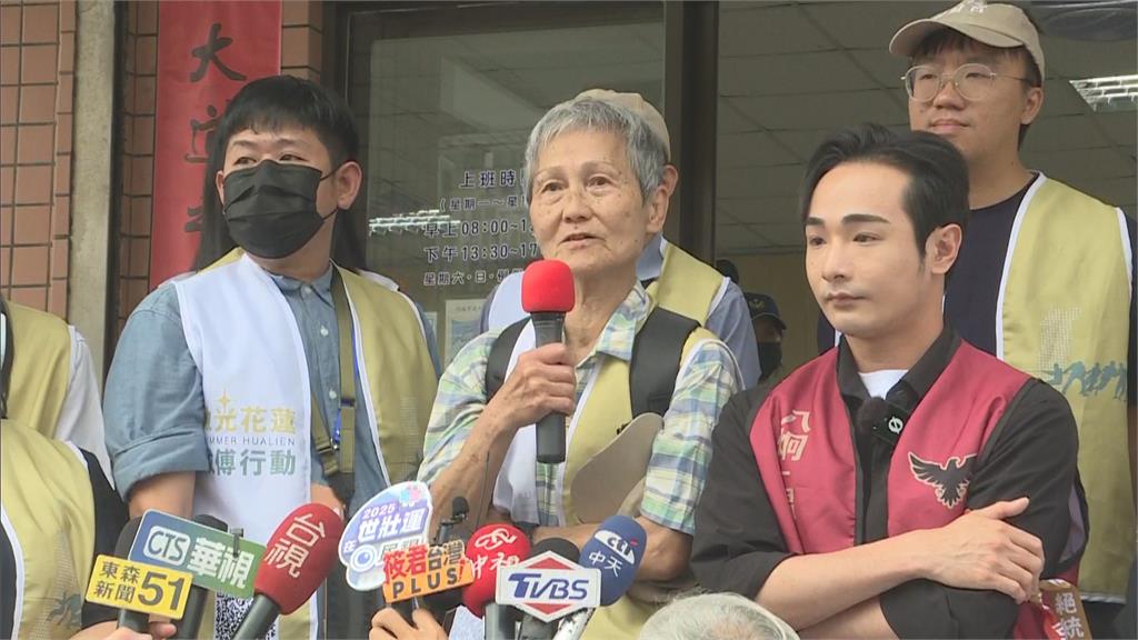 快新聞/裁傅自由!罷免傅崐萁二階送出32777份連署書 八炯不捨志工們忍受謾罵