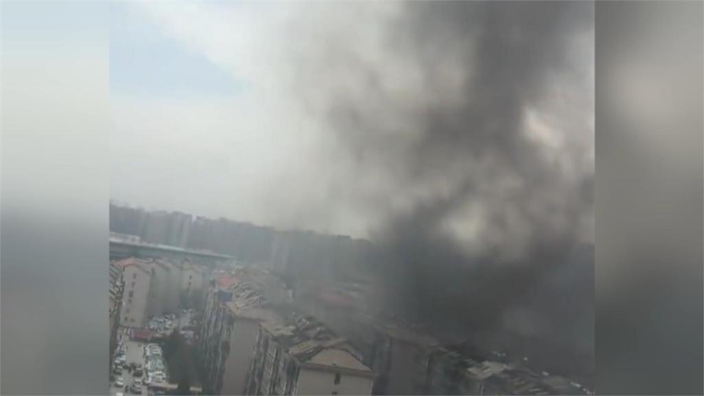 濃煙刺鼻！中國山西大樓爆炸至少17傷　周邊建築玻璃震碎