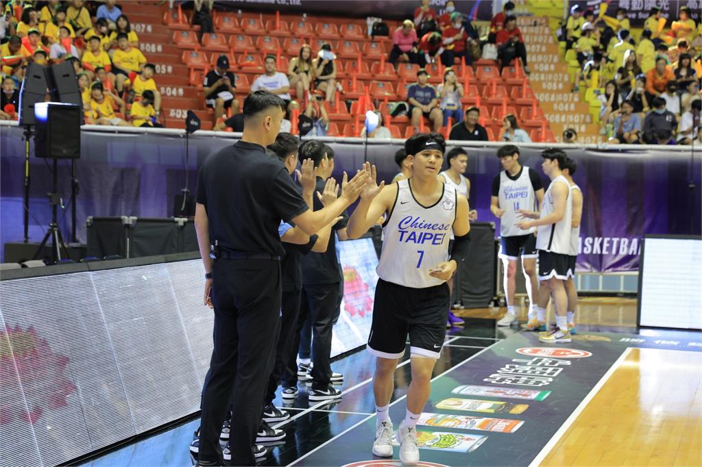 世大運／三分球命中率破5成！世大運台灣男籃亮相　佛光盃首秀大勝日本拓殖大學