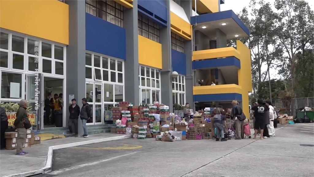 宏福苑大火溫暖一幕! 港人搶捐血捐贈愛心物資