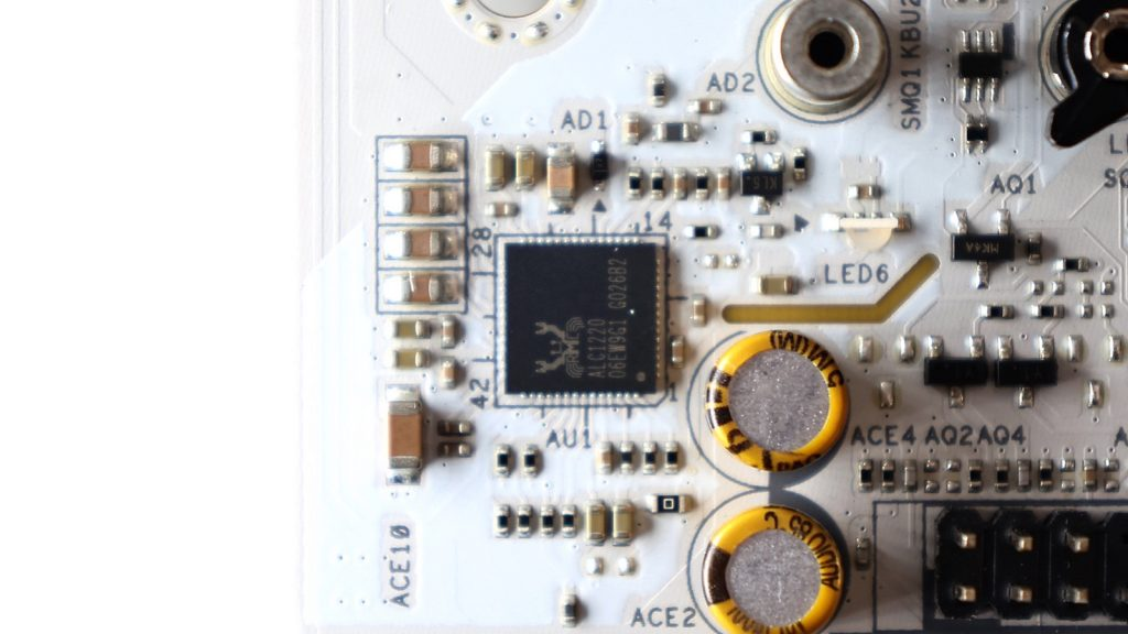 ASRock B860M Steel Legend WiFi 平價銀白色加入 Thunderbolt 4