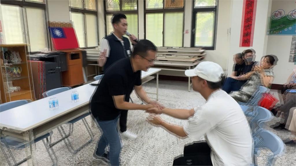 國民黨主席之爭！　郝龍斌同框盧秀燕吃美食　回憶兩人「初見面」