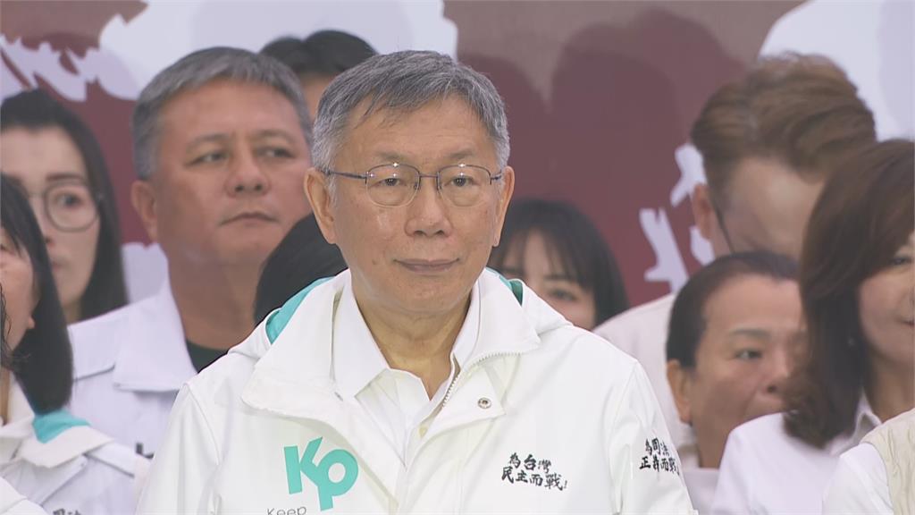 快新聞/民眾黨稱凱道破8萬人 柯文哲發言下台受群眾簇擁