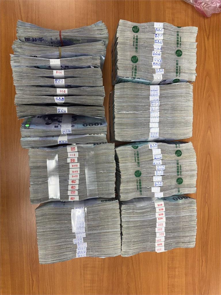 快新聞／往哪裡跑？北市大同「詐騙集團車手遭搶」　警逮6嫌追回贓款