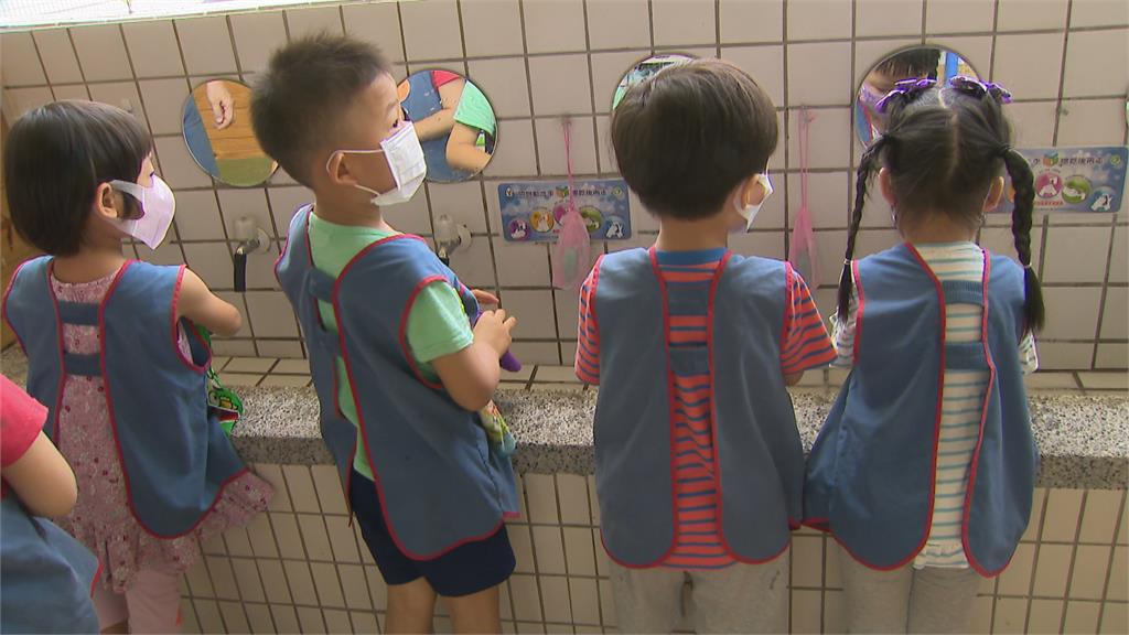 北市幼兒園第2階段解封　園內人數提升至90%、全天戴口罩